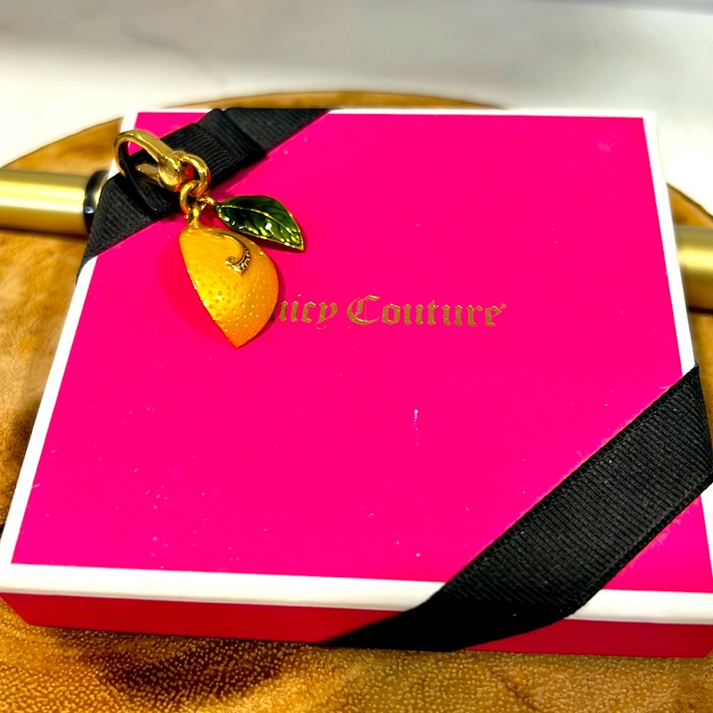Juicy Couture lemon wedge for Juicy Couture Pave bracelet!
